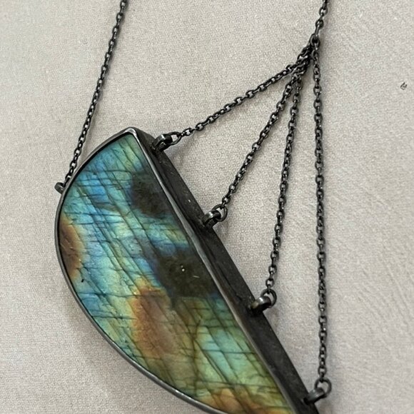 LAUREL'S BENCH Artisan Labradorite & Sterling Silver Suspension Necklace is NWOT - Picture 7 of 8